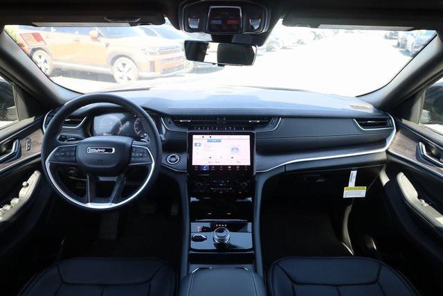 new 2025 Jeep Grand Cherokee L car, priced at $44,497