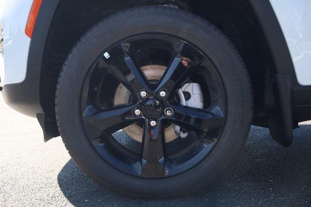 new 2025 Jeep Grand Cherokee car, priced at $46,187