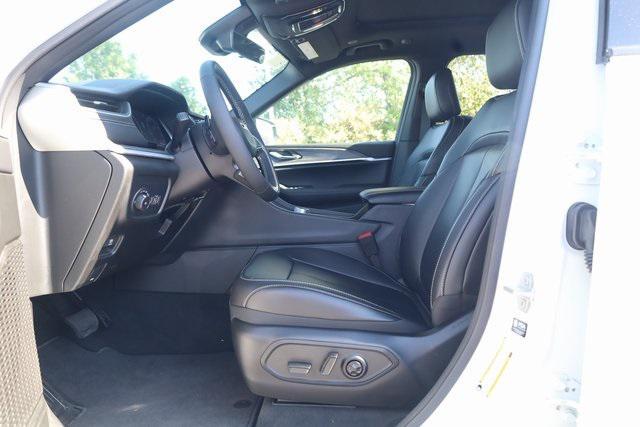 new 2025 Jeep Grand Cherokee car, priced at $46,187