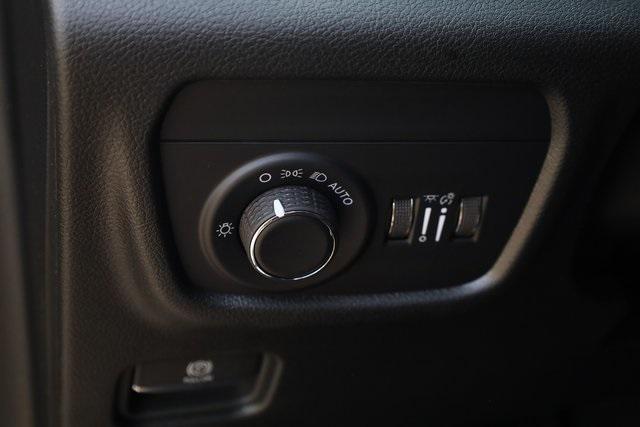 new 2025 Jeep Grand Cherokee car, priced at $42,555