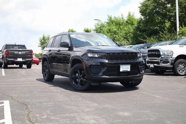 new 2025 Jeep Grand Cherokee car, priced at $42,555