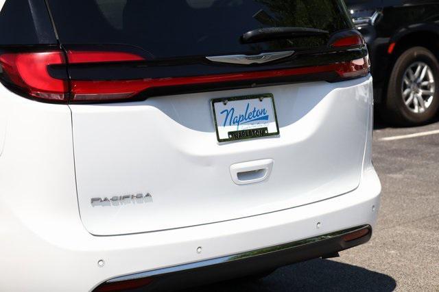 used 2022 Chrysler Pacifica car, priced at $21,499
