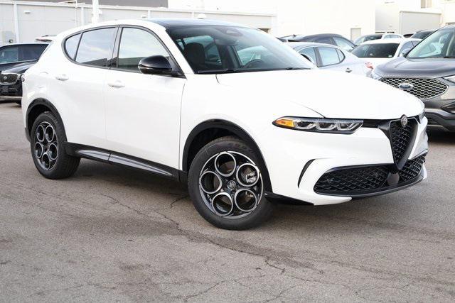 new 2025 Alfa Romeo Tonale car, priced at $32,895
