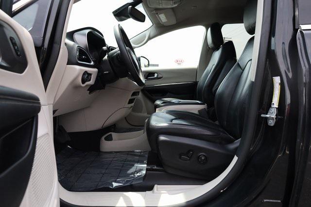 used 2022 Chrysler Pacifica car, priced at $22,100