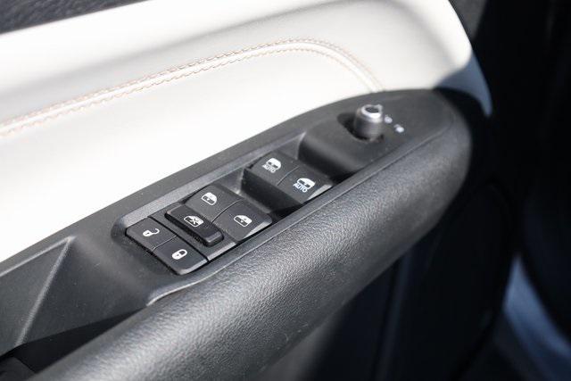 used 2022 Jeep Compass car, priced at $23,792