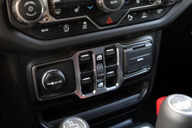 new 2025 Jeep Wrangler car, priced at $47,433