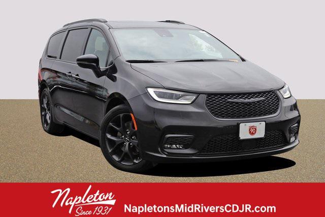 used 2023 Chrysler Pacifica car, priced at $35,777