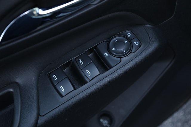 used 2022 Chevrolet Equinox car, priced at $22,329