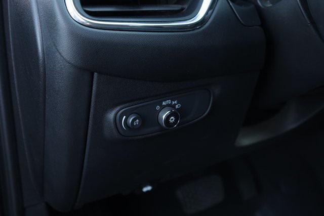 used 2022 Chevrolet Equinox car, priced at $22,329