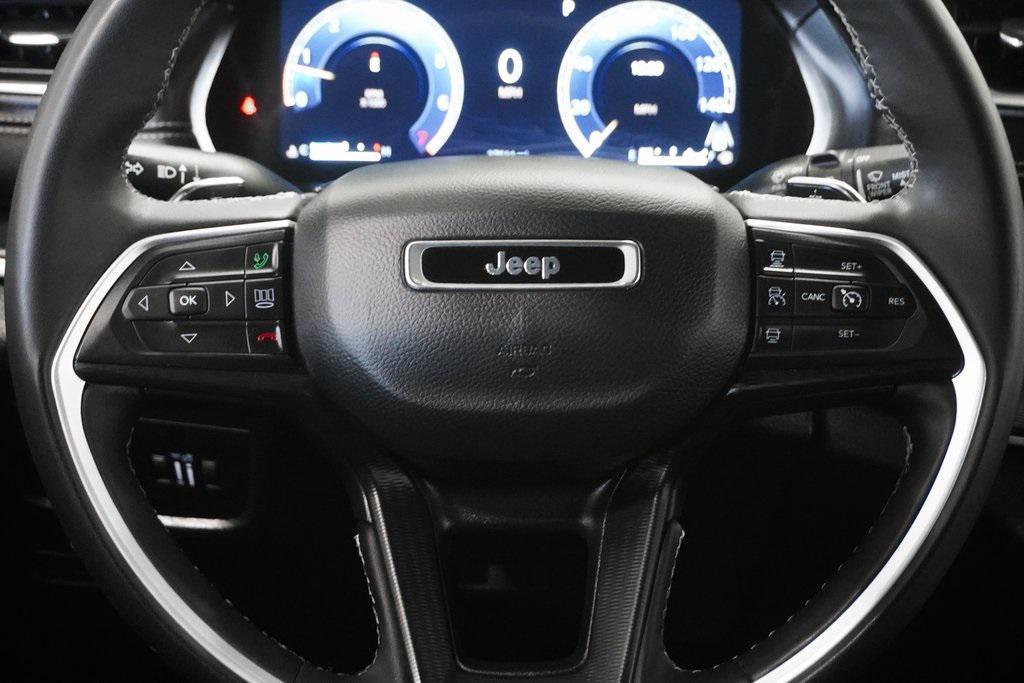 used 2024 Jeep Grand Cherokee car, priced at $31,500