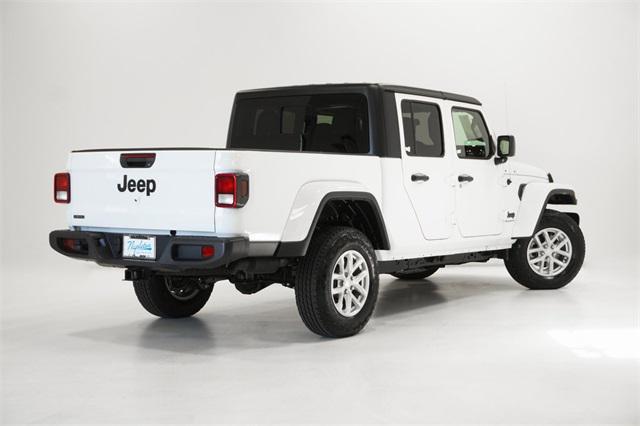 used 2023 Jeep Gladiator car, priced at $41,700