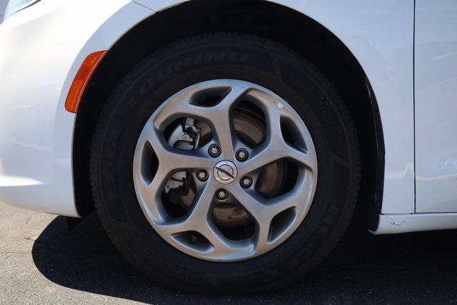 used 2023 Chrysler Pacifica car, priced at $25,957