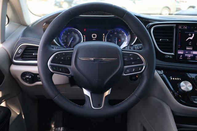 used 2023 Chrysler Pacifica car, priced at $25,957