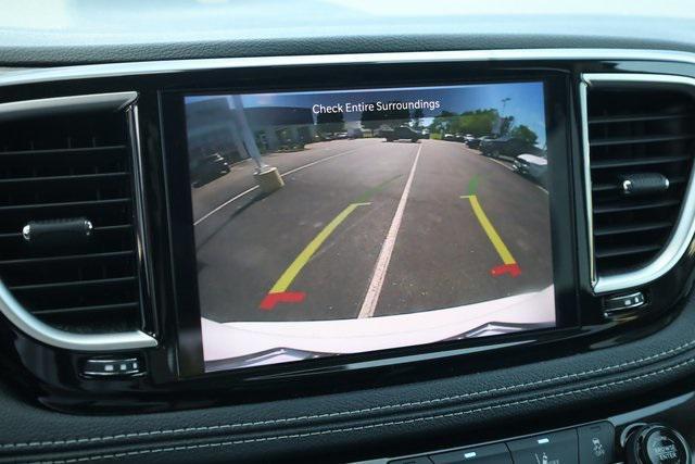 used 2023 Chrysler Pacifica car, priced at $25,957