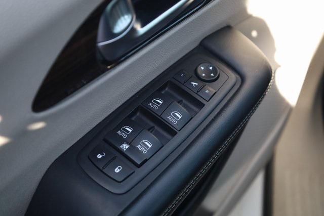used 2023 Chrysler Pacifica car, priced at $25,957