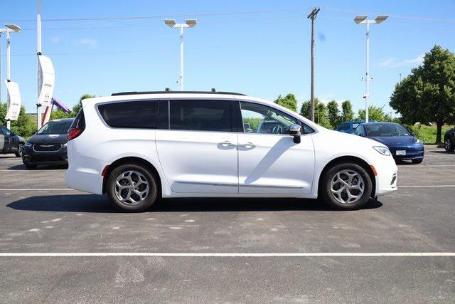 used 2023 Chrysler Pacifica car, priced at $25,957