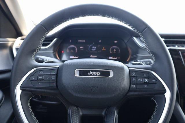 used 2023 Jeep Grand Cherokee car, priced at $29,400