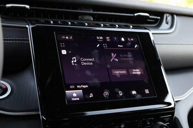 new 2025 Jeep Grand Cherokee car, priced at $38,400
