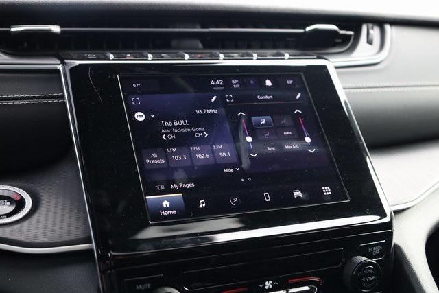 new 2024 Jeep Grand Cherokee L car, priced at $32,400