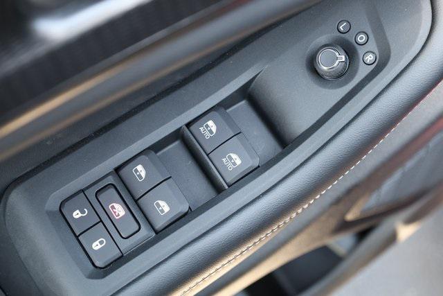 new 2025 Jeep Grand Cherokee car, priced at $35,600