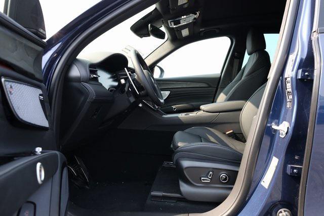 new 2025 Maserati Grecale car, priced at $75,994