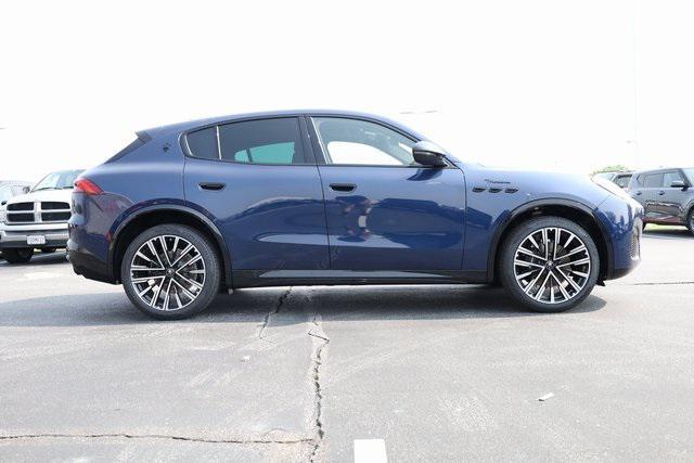 new 2025 Maserati Grecale car, priced at $75,994