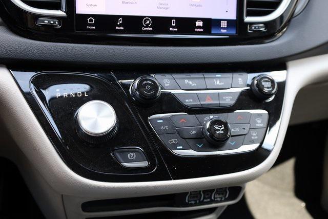 used 2023 Chrysler Pacifica car, priced at $21,651