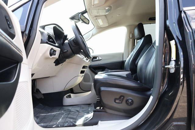 used 2023 Chrysler Pacifica car, priced at $21,651