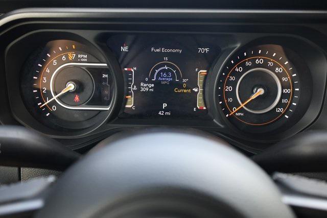 new 2025 Jeep Gladiator car, priced at $47,989