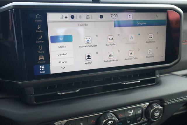 new 2025 Jeep Gladiator car, priced at $47,989