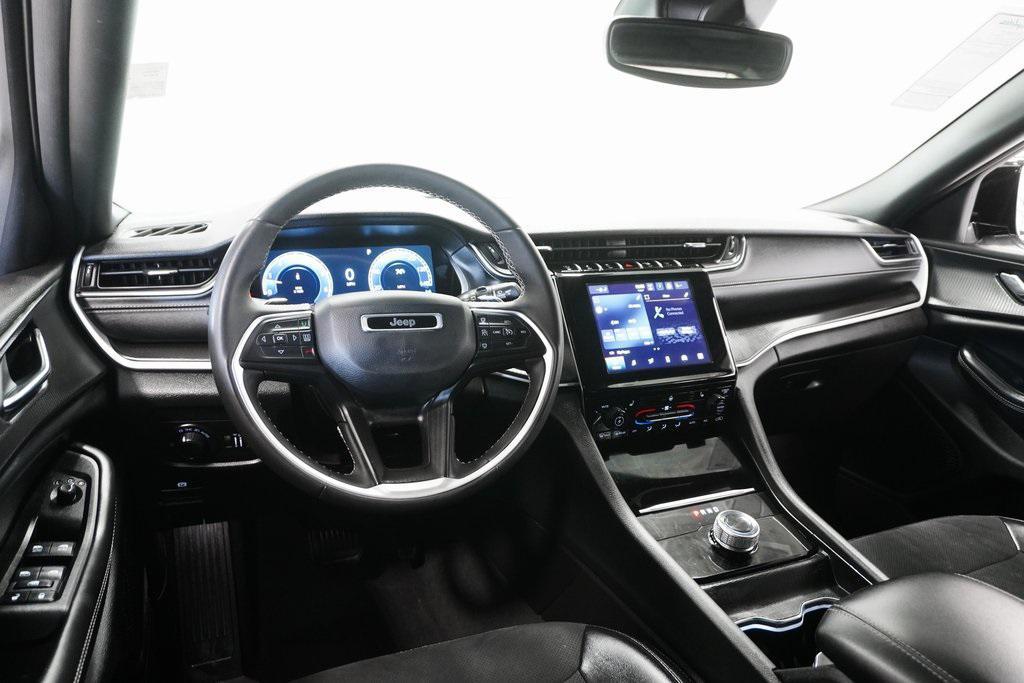 used 2024 Jeep Grand Cherokee car, priced at $31,200