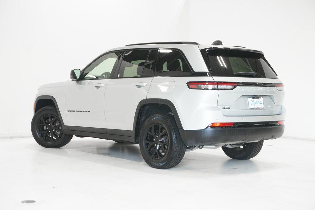 used 2024 Jeep Grand Cherokee car, priced at $31,200