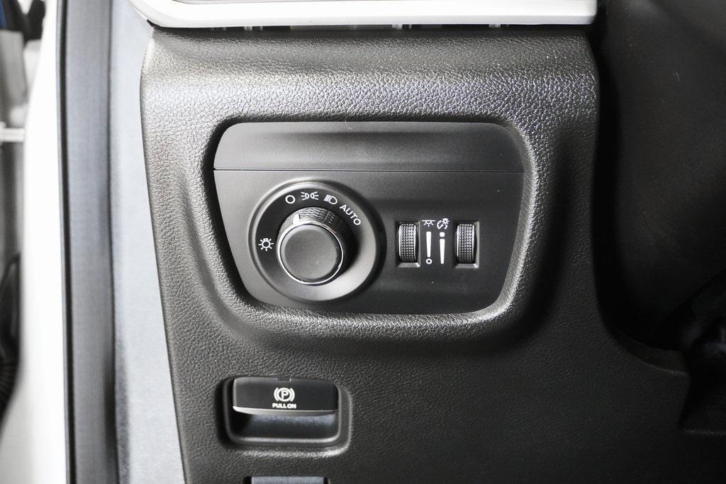 used 2024 Jeep Grand Cherokee car, priced at $31,200