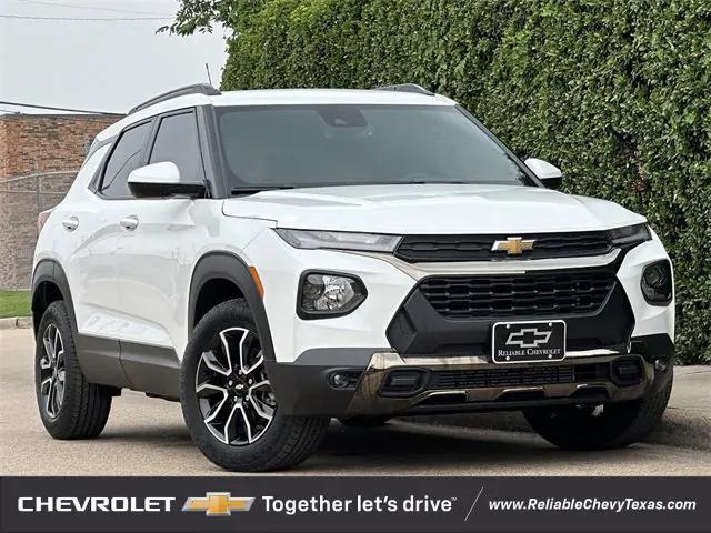 new 2023 Chevrolet TrailBlazer car, priced at $28,715