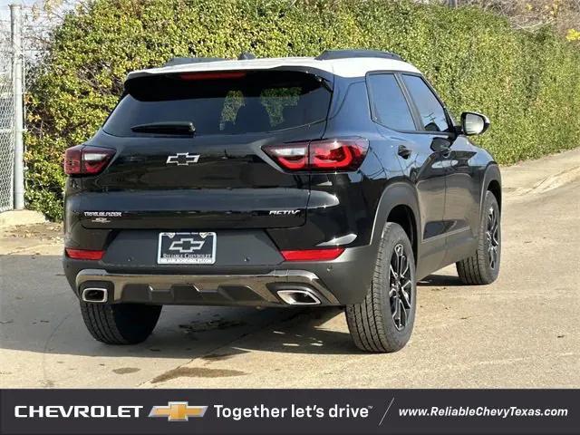 new 2025 Chevrolet TrailBlazer car, priced at $30,585