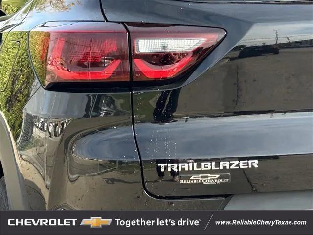 new 2025 Chevrolet TrailBlazer car, priced at $30,585