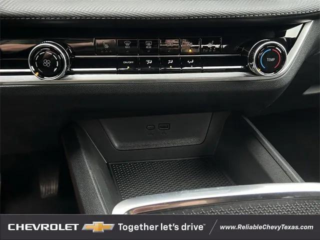 new 2026 Chevrolet Equinox car, priced at $30,235