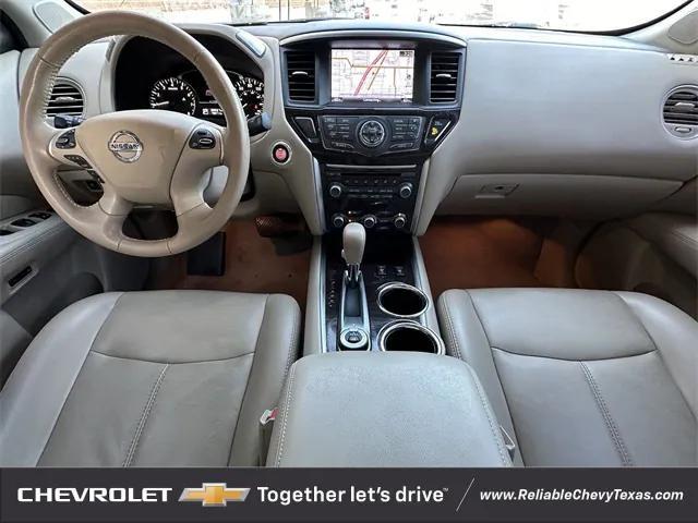 used 2015 Nissan Pathfinder car