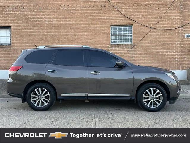 used 2015 Nissan Pathfinder car