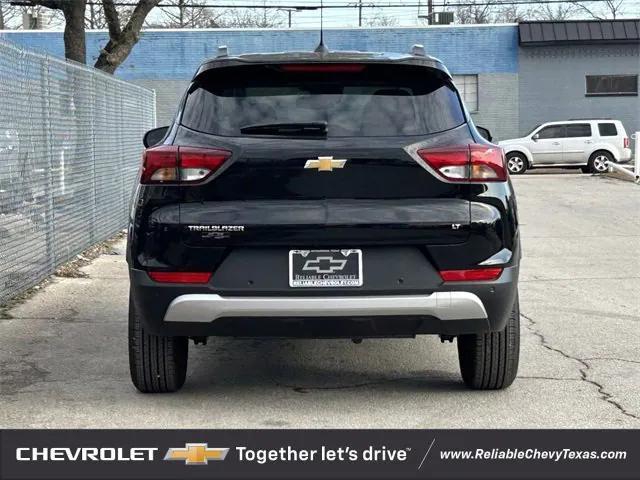 new 2025 Chevrolet TrailBlazer car, priced at $26,475