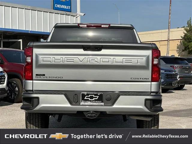new 2026 Chevrolet Silverado 1500 car, priced at $39,020