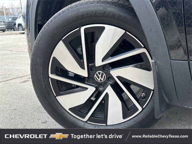 used 2024 Volkswagen Atlas car, priced at $31,592