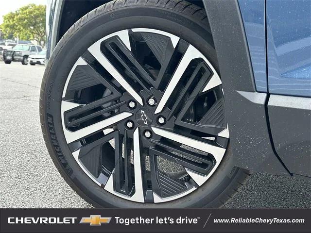 new 2026 Chevrolet Equinox car, priced at $31,395