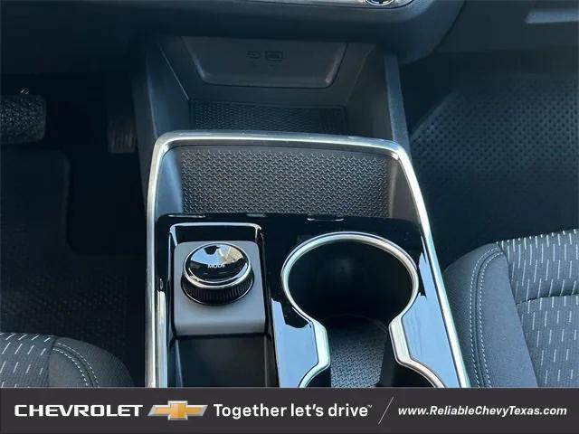new 2026 Chevrolet Equinox car, priced at $29,740