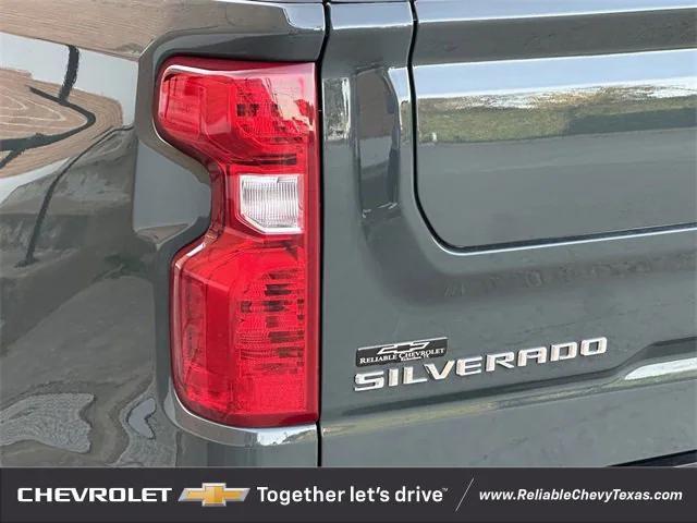 new 2025 Chevrolet Silverado 1500 car, priced at $57,915