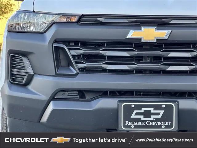new 2025 Chevrolet Colorado car, priced at $29,095