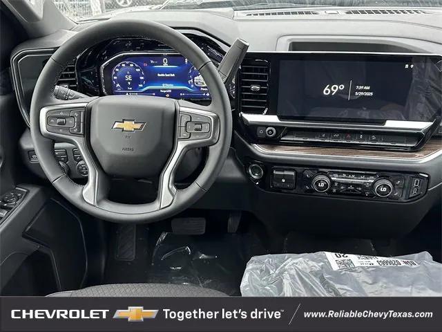new 2025 Chevrolet Silverado 2500 car, priced at $59,200