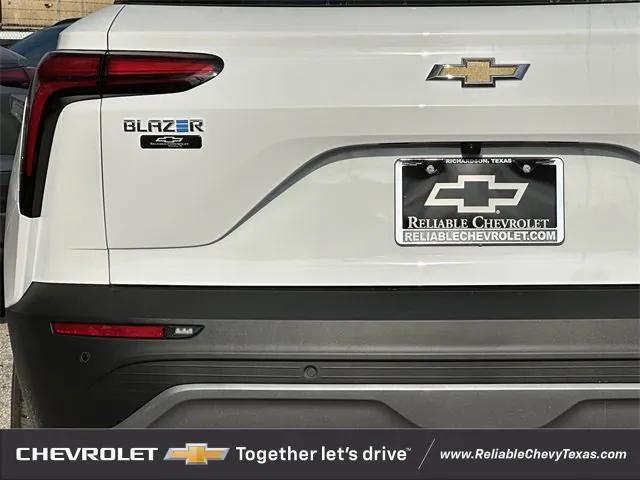 new 2025 Chevrolet Blazer EV car, priced at $42,385
