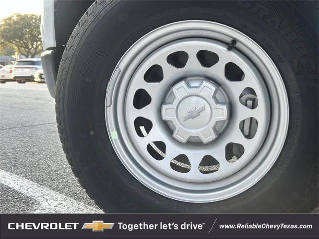new 2026 Chevrolet Silverado 1500 car, priced at $33,695