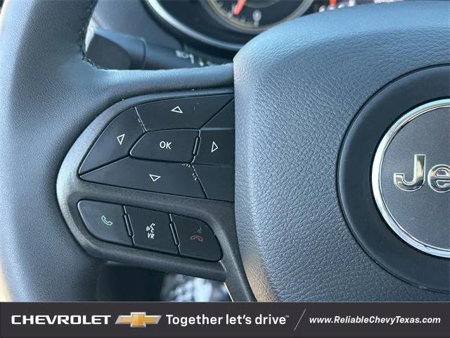 used 2022 Jeep Cherokee car, priced at $19,991